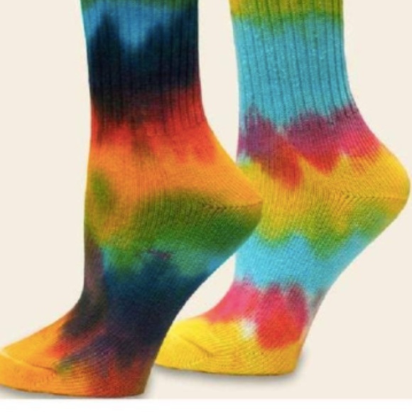 2 Pair Maggie's Organic Hand Died Crew Socks Medium Made in USA NWT - Picture 6 of 13